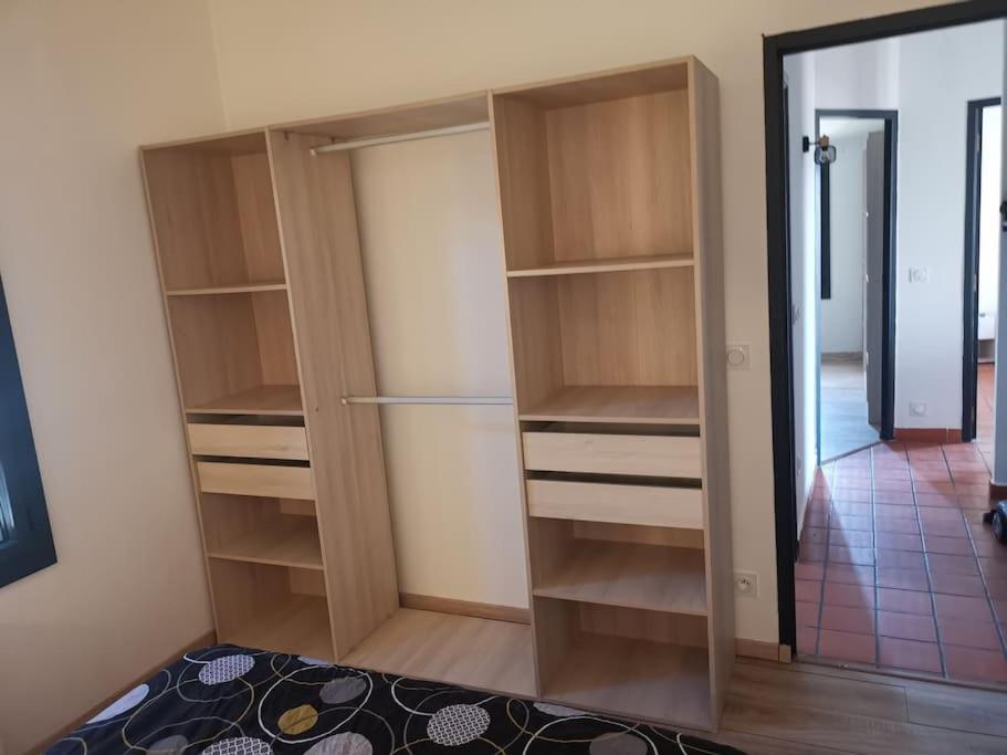Apartment De Renovee En 2023 Saint-Maime